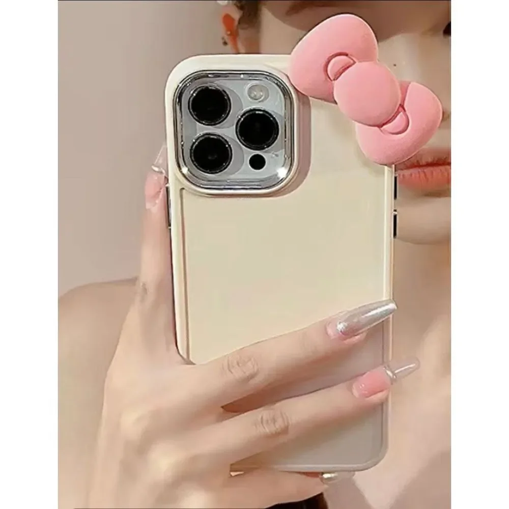 Hello Kitty Silicone Phone Case Crem with Pink Bow